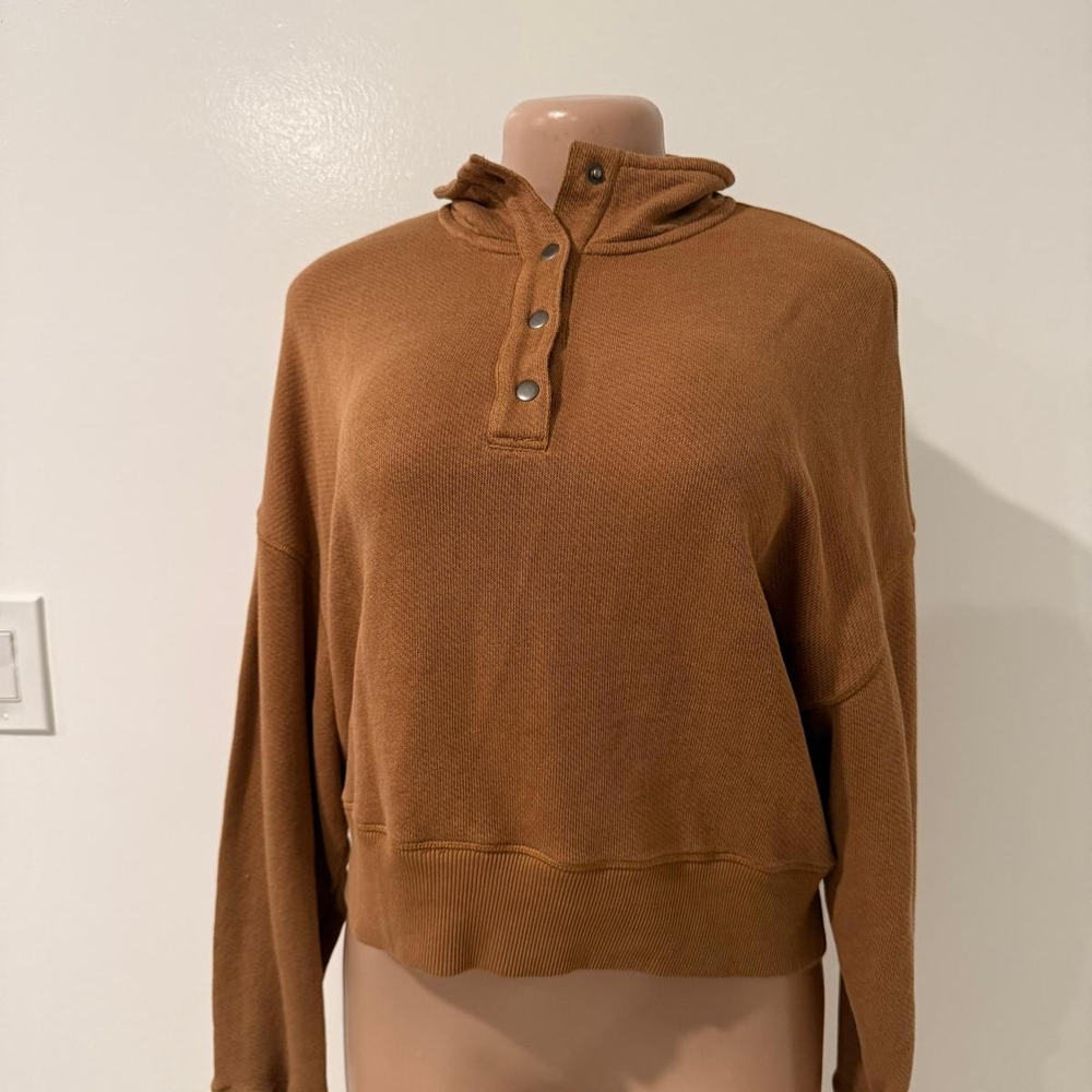 American Eagle Outfitters Brown Pullover Sweater